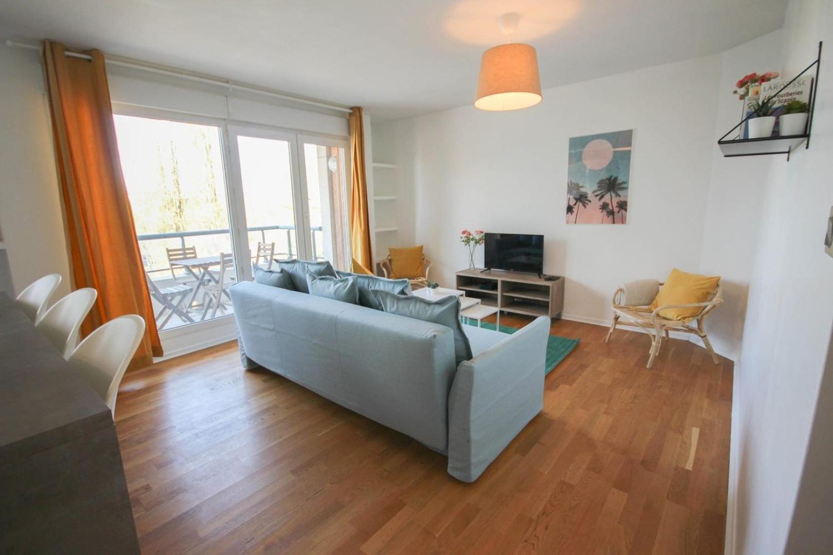 Apartment In Residence With Balcony And Parking Лил Екстериор снимка